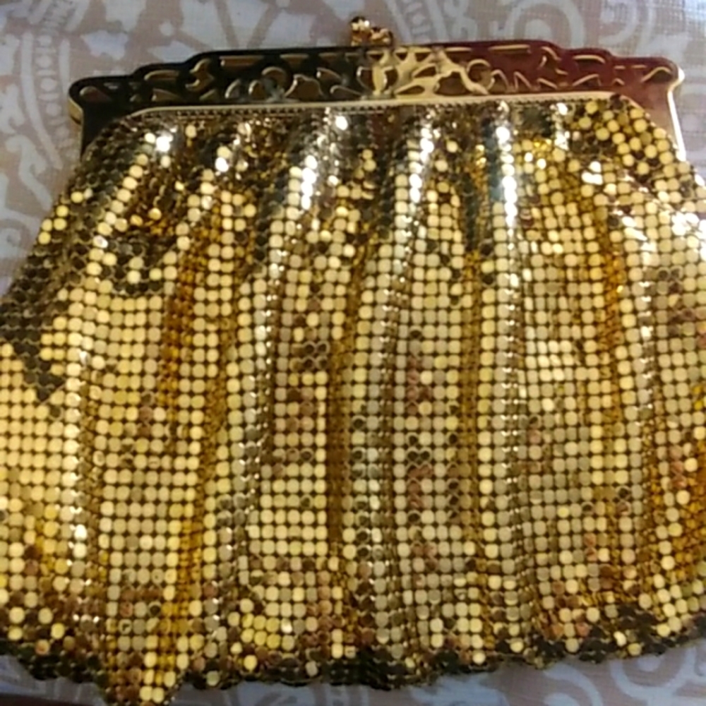 Whitening and Davis Gold mesh bag